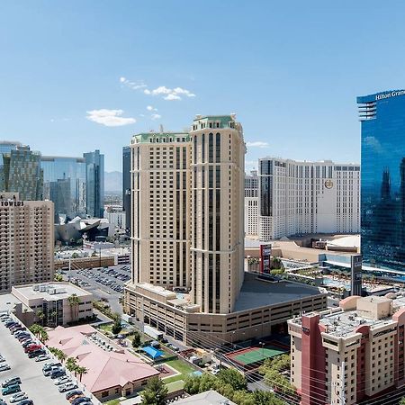 True 1Br Balcony Suite With Strip View At Mgm Signature Las Vegas Exterior photo