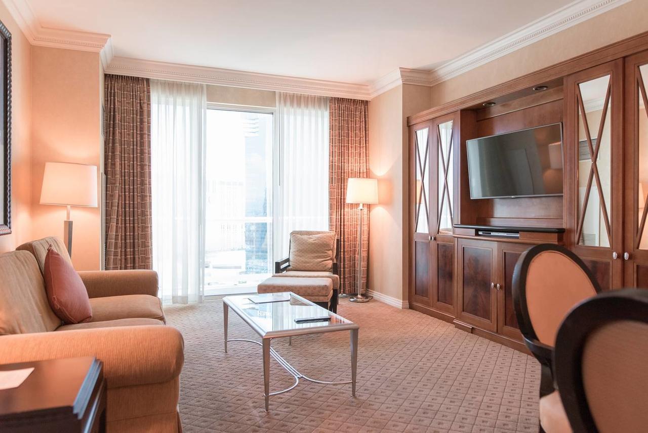 True 1Br Balcony Suite With Strip View At Mgm Signature Las Vegas Exterior photo